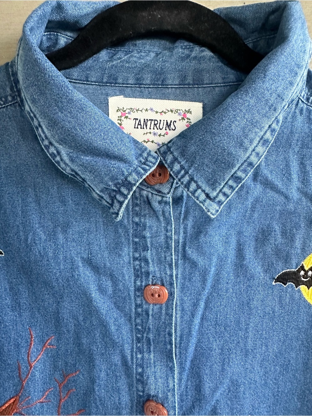 Vintage 90s Halloween Denim Button Up with Pumpkin Appliqués Embroidered Size XL - Picture 4 of 12